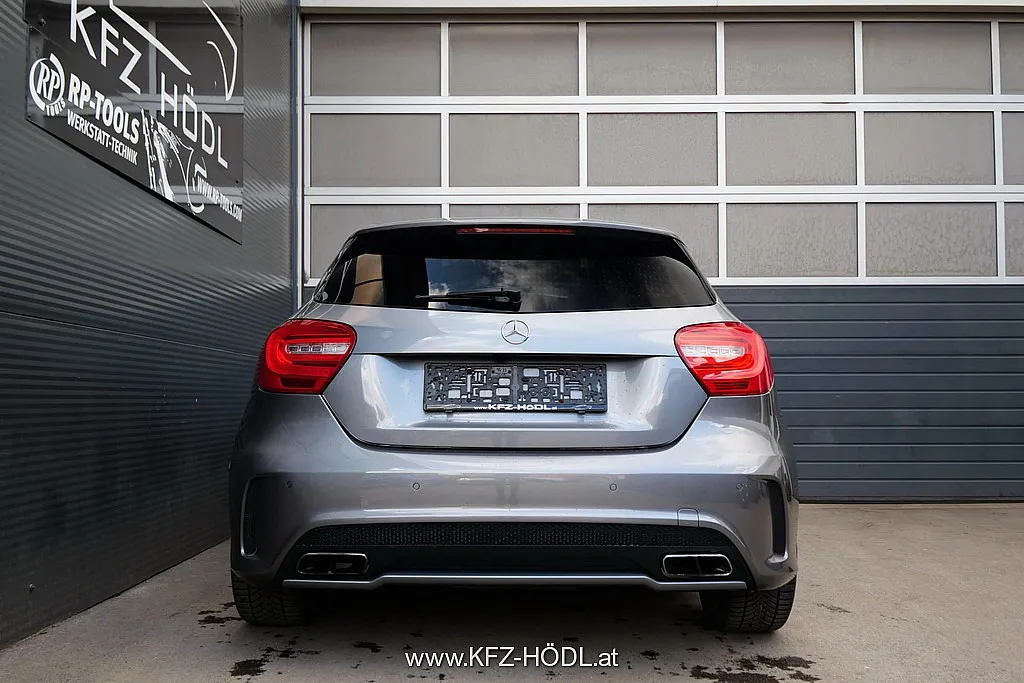 Mercedes-Benz A 45 AMG 4MATIC Aut. Image 4