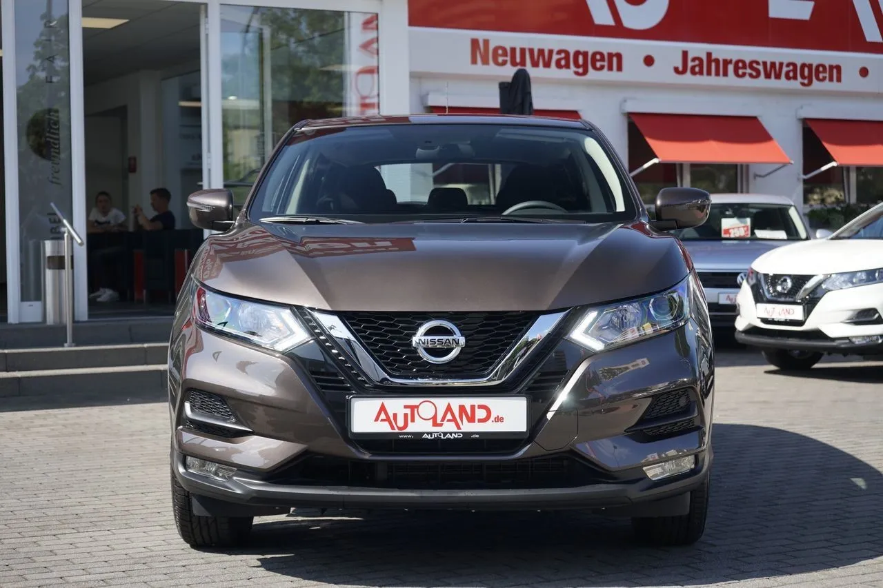 Nissan Qashqai 1.3 DIG-T...  Image 8