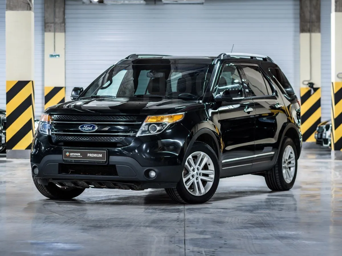 Ford Explorer Image 2